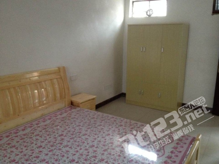 二女桥附近有独门独院房屋600元低价出租!(无