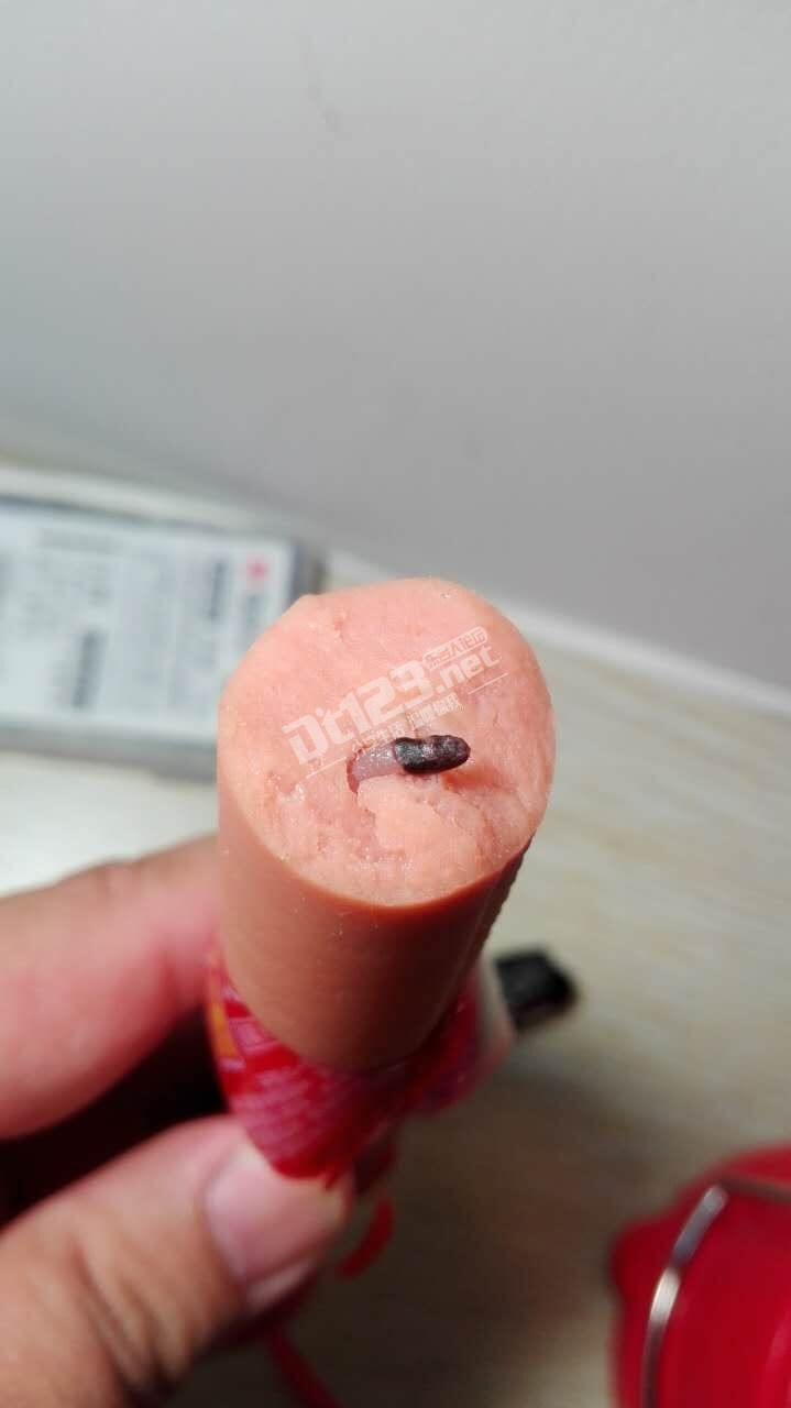 请大家看看华润苏果卖的王中王火腿肠